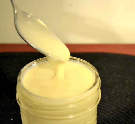 Homemade Sweetened Condensed Milk
