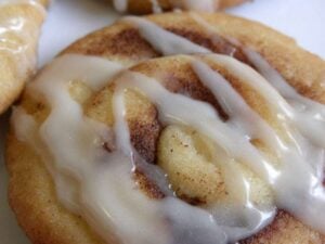 Cinnamon Bun Cookies