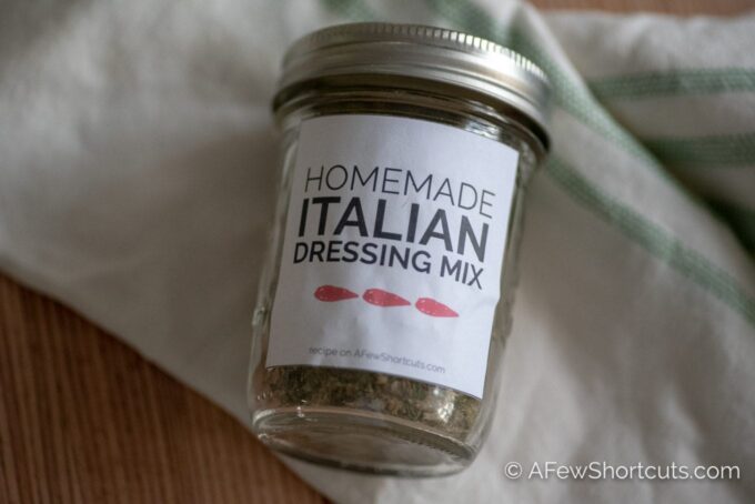 No more store bought! Know what is in your food. Make your own Homemade Italian Dressing Mix for pennies! Great recipe to keep on hand. | @AFewShortcuts #recipes #mixes #spices #glutenfree #vegan #saladdressing