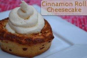 Cinnamon Roll Cheesecake