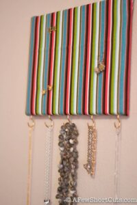 How to Make a Jewelry Holder for Under $5