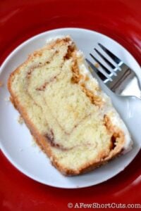 Cinnamon Roll Pound Cake Recipe