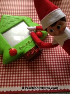 Elf on the Shelf: Etch A Sketch