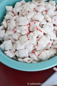 Strawberry Muddy Buddies