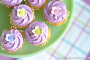 Lemon Cupcakes With Lavender Buttercream Frosting