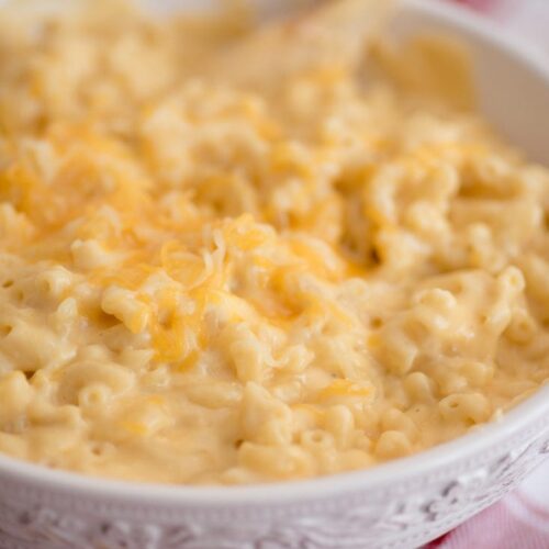 Adult Mac and Cheese - A Seasoned Greeting - Easy stovetop recipe