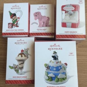 Why I Wait Until the Day After Christmas to Buy My Ornaments
