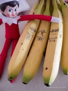 Elf on the Shelf – Minion Banana Friends
