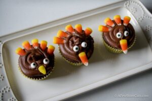 Easy Turkey Cupcakes for Thanksgiving