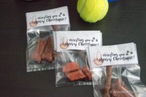 Woofing You a Merry Christmas Printable Dog Treat Bag Toppers & Gift Idea