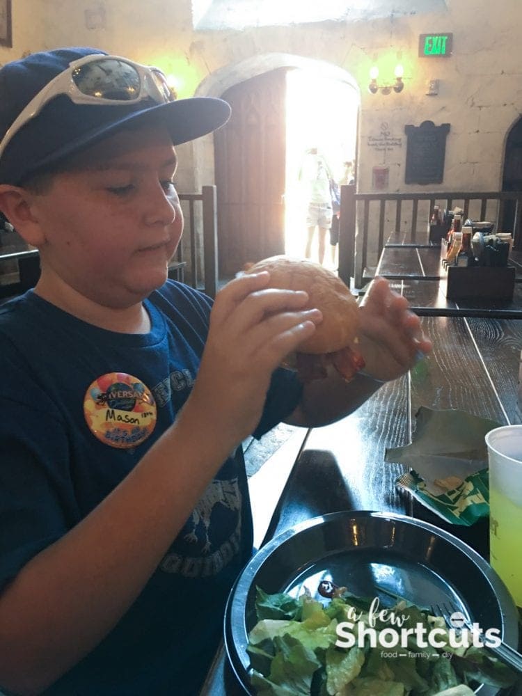 Is Butterbeer Gluten Free? Tips on Eating Gluten Free at Universal