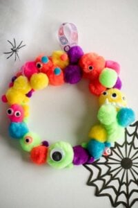 DIY Monster Wreath – Halloween Kids Craft