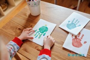 7 Ways to Give to Others This Holiday Season