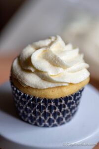 Marshmallow Fluff Frosting Recipe – 4 Ingredients!
