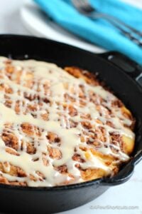Cinnamon Roll Skillet Cake Recipe