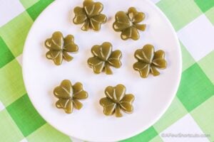 Shamrock Fruit Juice Gummies Recipe Made with Green Juice!