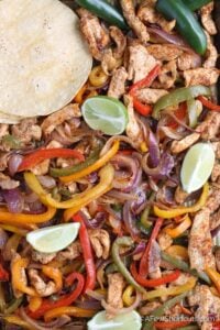Sheet Pan Chicken Fajitas Recipe – Easy & Family Friendly