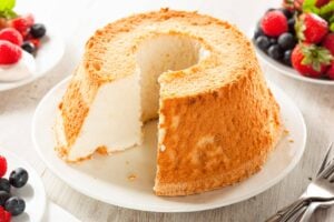 Easy Angel Food Cake Recipe