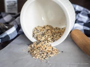 Everything Bagel Seasoning Recipe – Just Like Trader Joes